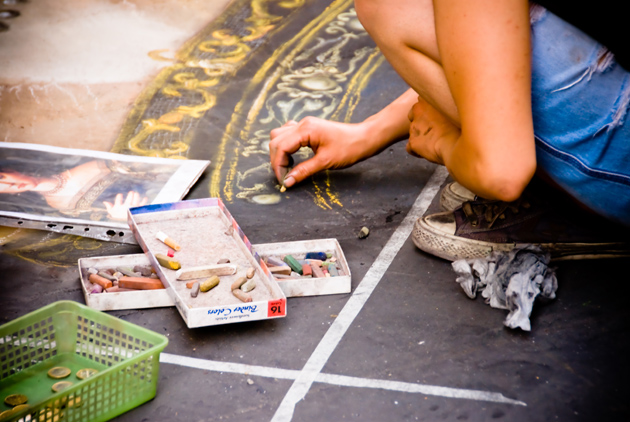 Street artist in Rome, Italy